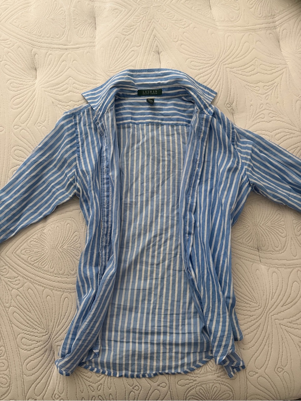 Light Blue Striped Women’s 100% Cotton XS BF-tee